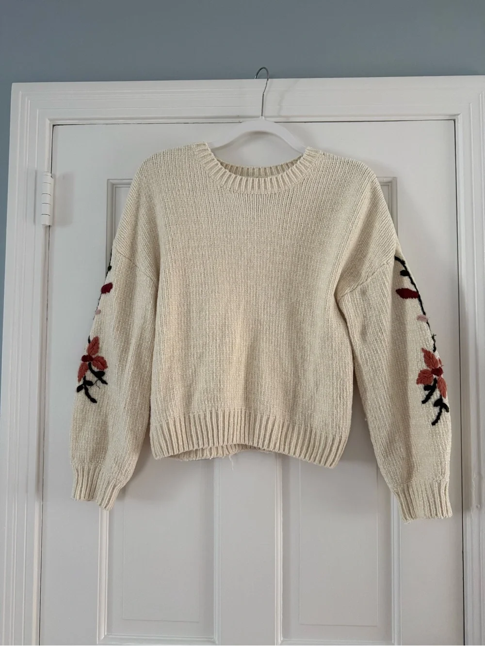 Francesca’s Cream Floral Embroidered Sleeve Sweater
